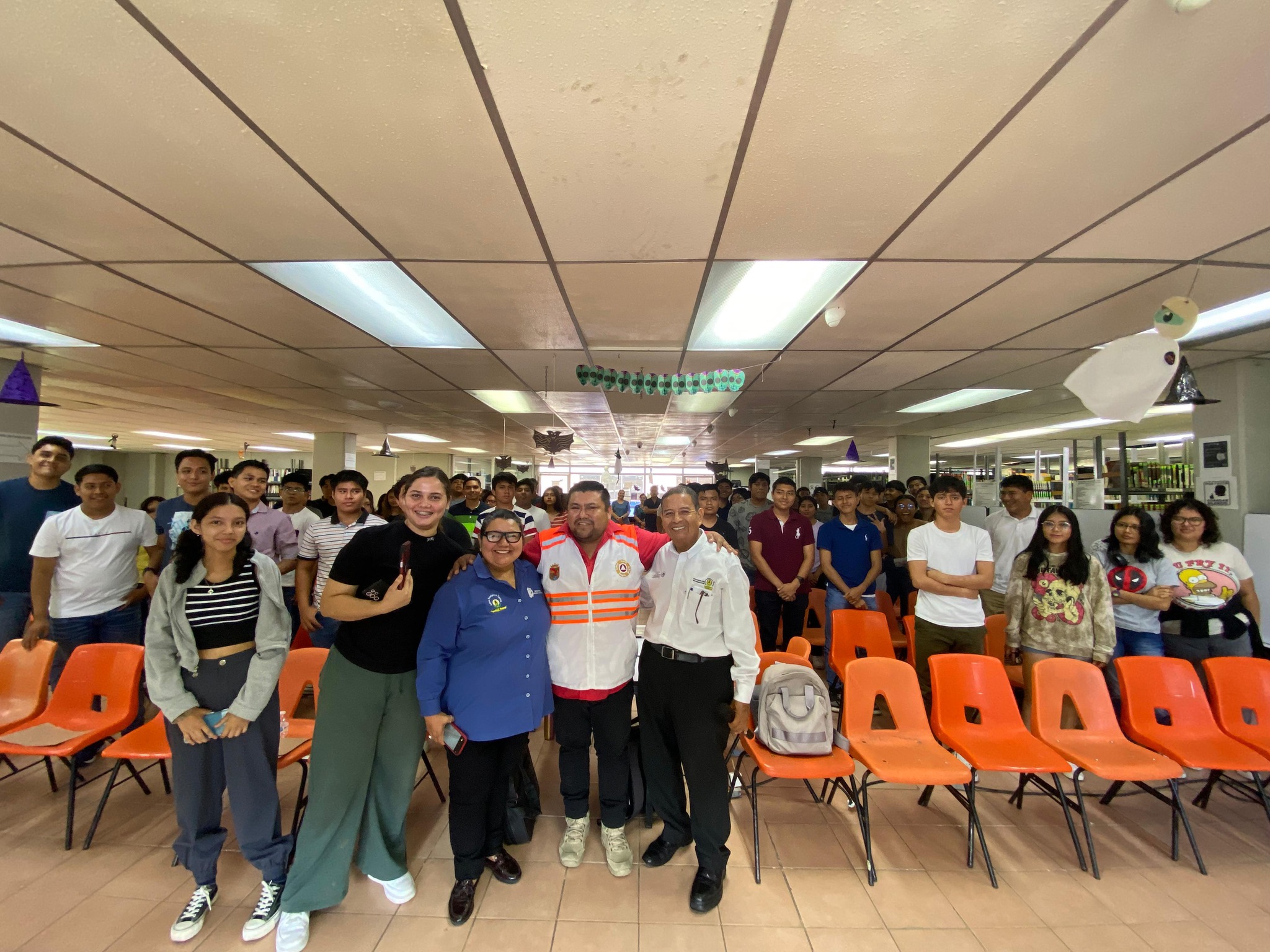 La Secretaría de Protección Civil Municipal de Tapachula participa en la Semana de la Ingeniería.
