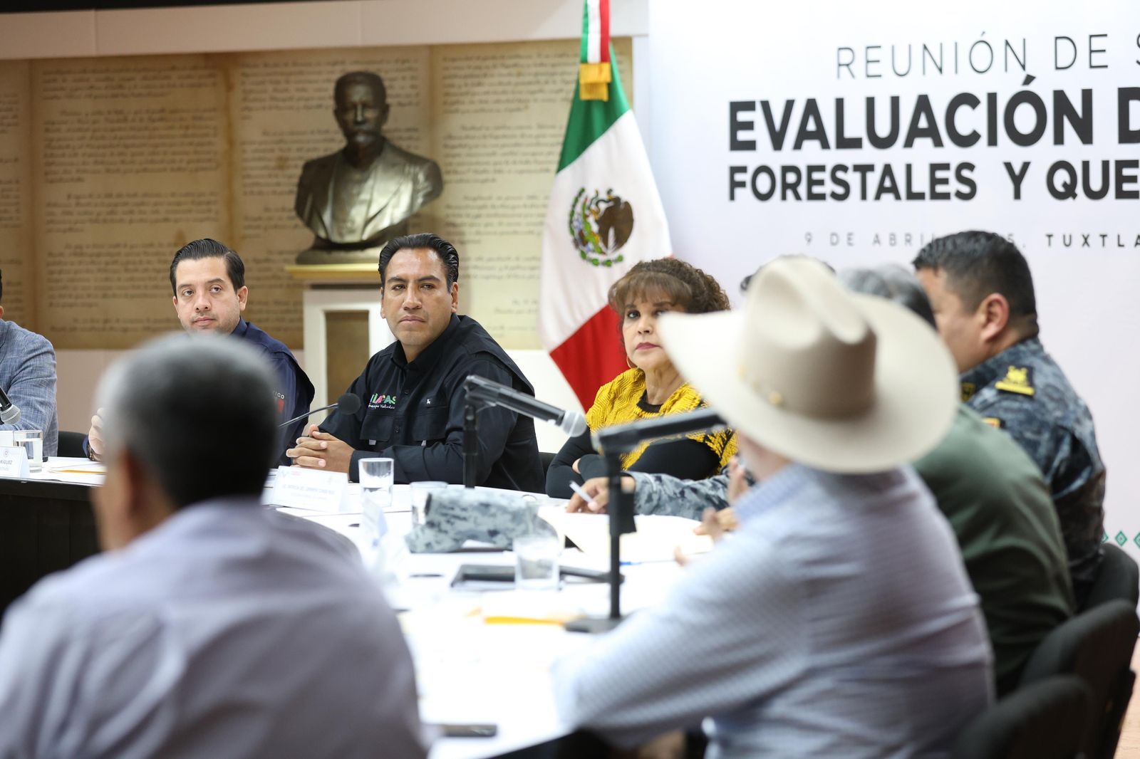 Eduardo Ramírez refuerza estrategia interinstitucional contra incendios forestales en Chiapas.