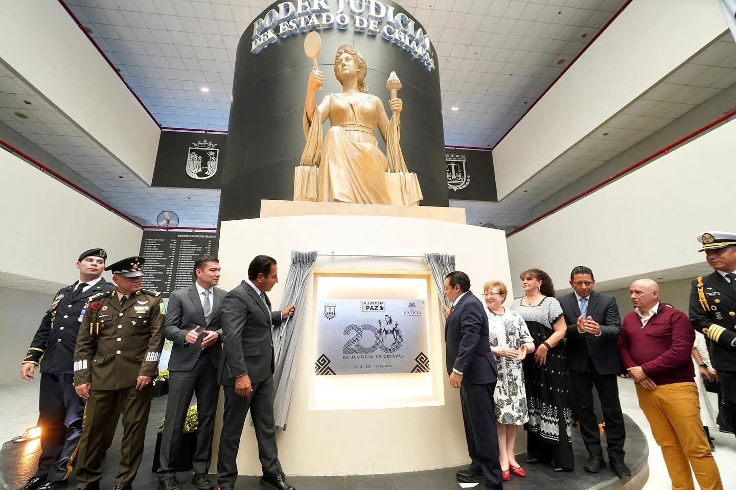 Eduardo Ramírez destaca el compromiso del Poder Judicial de Chiapas a 200 años de su instalación.