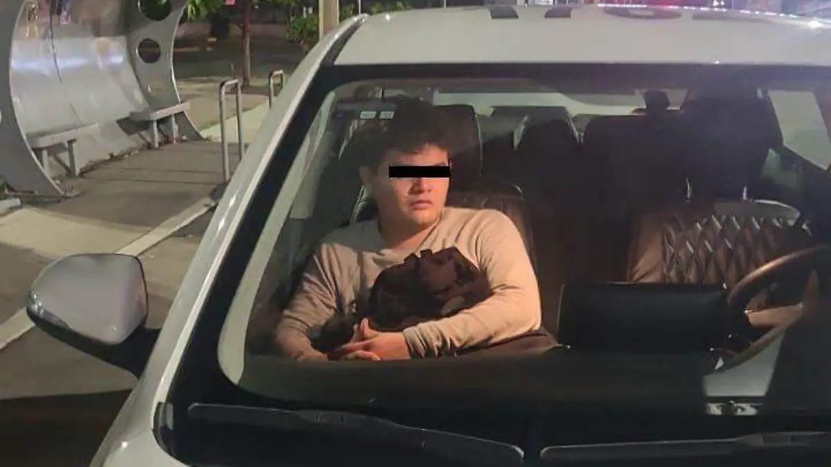 En Tapachula, arrestan a un joven imputado de estafar a taxistas.