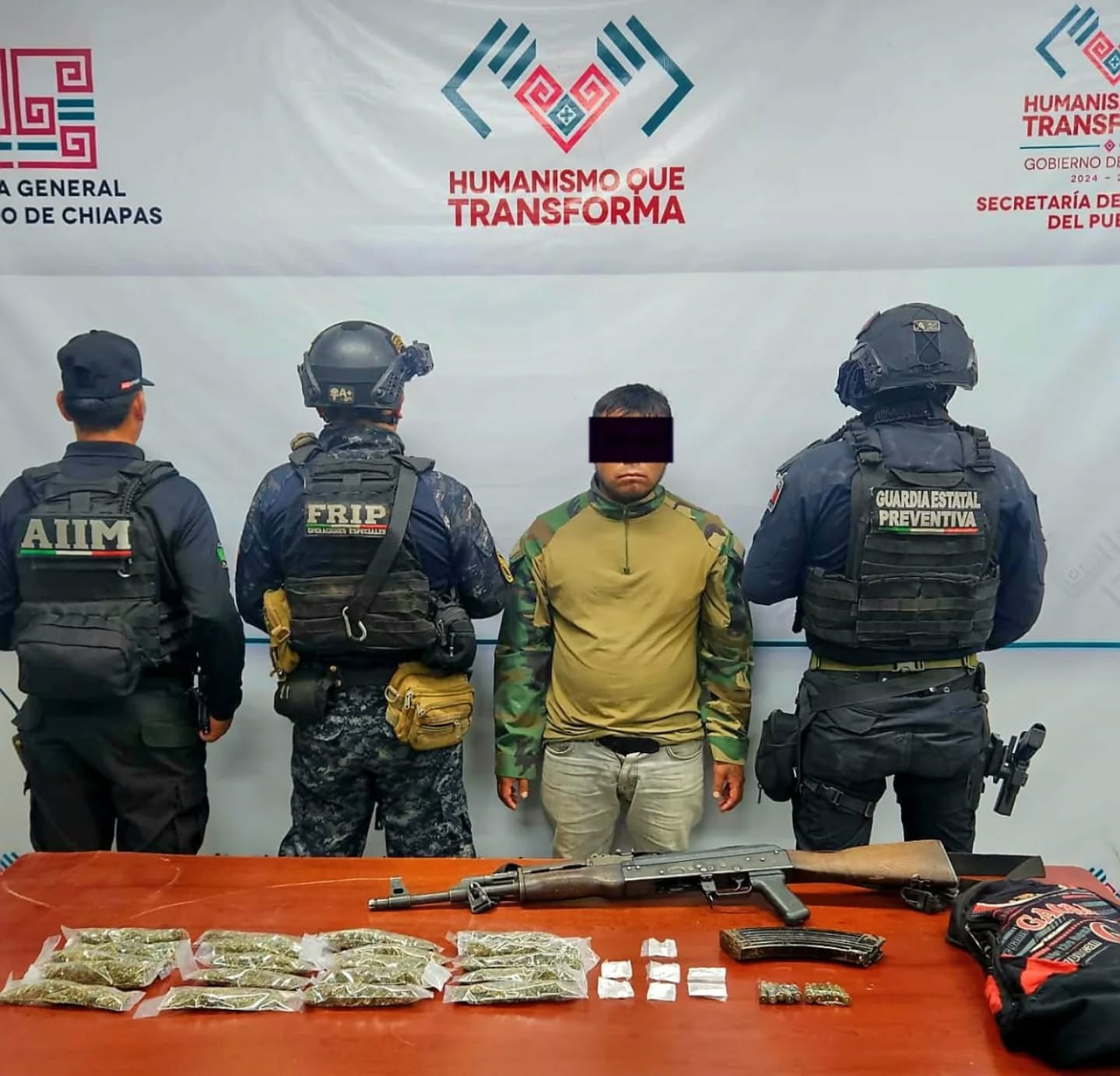 Detienen a masculino en posesión de presuntos narcóticos y arma de fuego en Pueblo Nuevo Solistahuacán