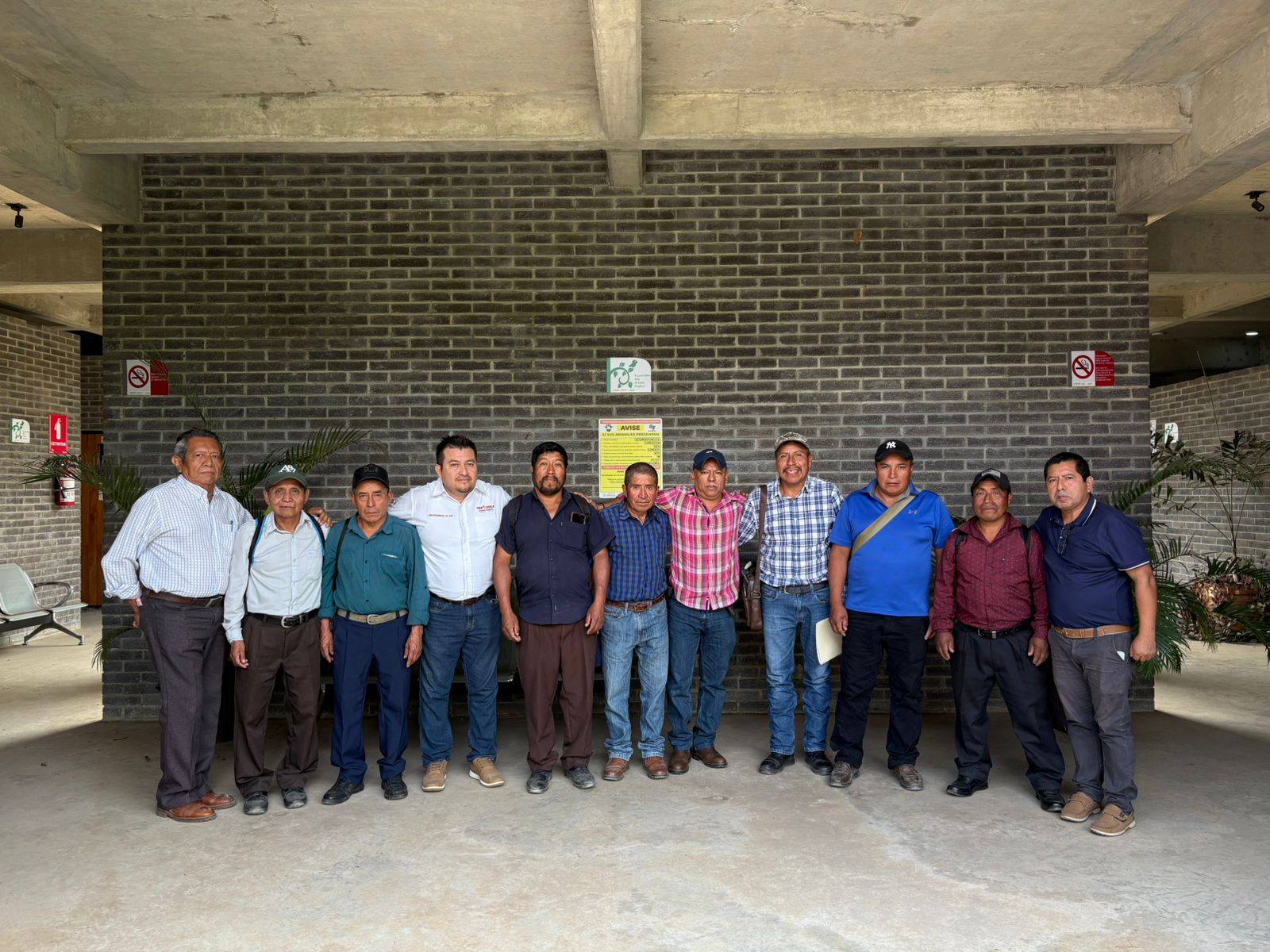 ATIENDE AYUNTAMIENTO SOLICITUD DE ZONA ALTA DE TAPACHULA.