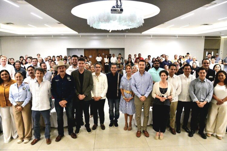 Tapachula fortalece su vocación exportadora: Yamil Melgar
