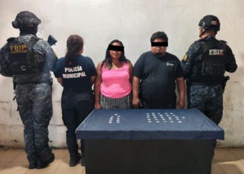 Detienen a dos personas en Huixtla por presuntos delitos contra la salud