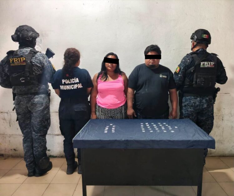 Detienen a dos personas en Huixtla por presuntos delitos contra la salud