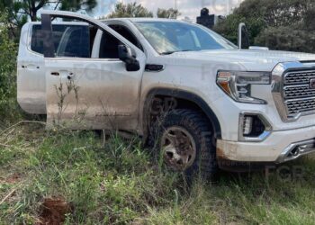 FGR investiga decomiso de arsenal y vehículos en Mazamitla, Jalisco