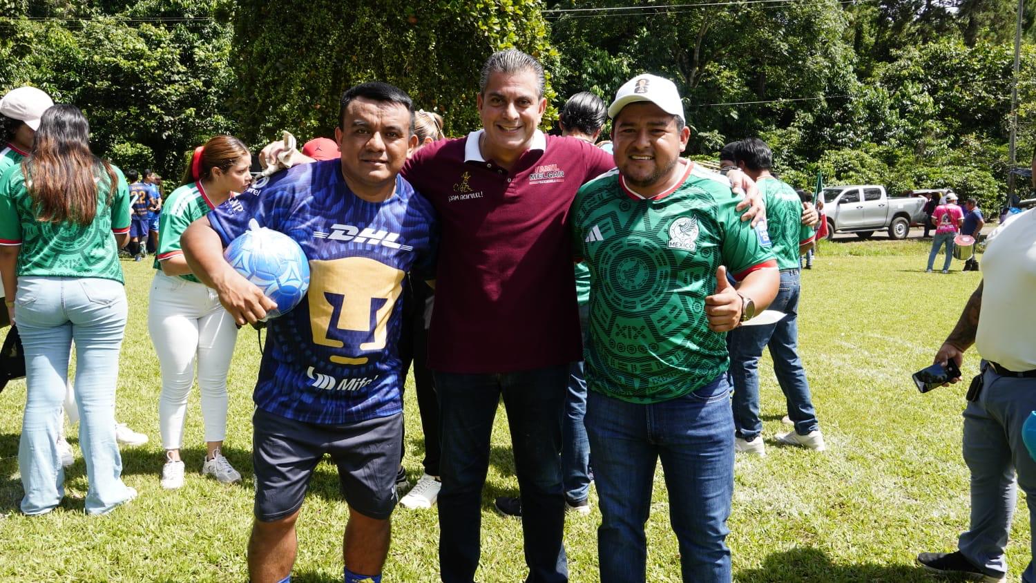 Yamil Melgar impulsa el deporte en comunidades de Tapachula