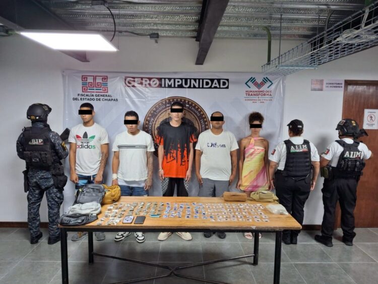 Desmantelan banda de extorsión “gota a gota” en Tuxtla Gutiérrez; hay 11 detenidos