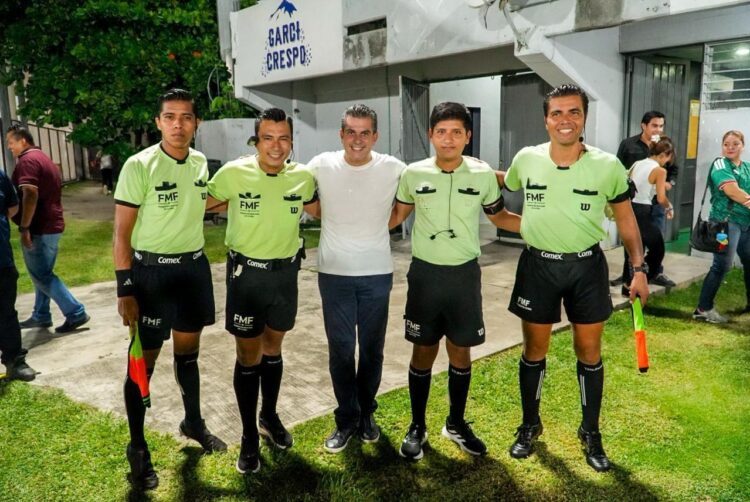 Fortalece Yamil Melgar el deporte para construir un mejor Tapachula