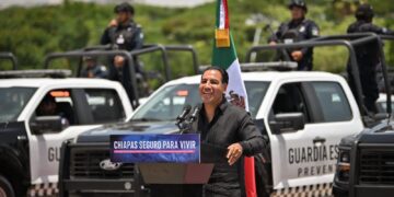 Con más patrullas y uniformes, Eduardo Ramírez fortalece a la Secretaría de Seguridad del Pueblo