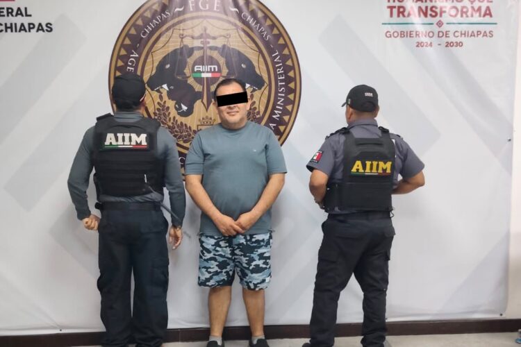 Detienen a seis exfuncionarios por presuntos actos de corrupción en Chiapas