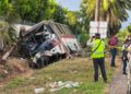 Fallece mujer que resultó gravemente herida en volcadura de camión en Tapachula
