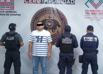Detienen a hombre con vehículo de identificación alterada en Chiapa de Corzo