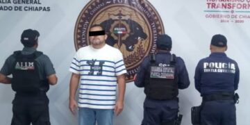 Detienen a hombre con vehículo de identificación alterada en Chiapa de Corzo