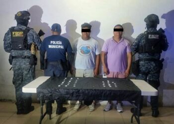 Detienen a dos hombres con presunta droga en Huixtla; aseguran pertenecer al CJNG