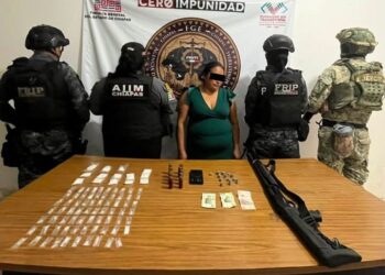 Vinculan a proceso a mujer por presunta posesión de cristal con fines de comercio en Tapilula