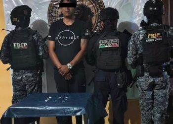 Detienen a hombre con presunta metanfetamina en Ocozocoautla