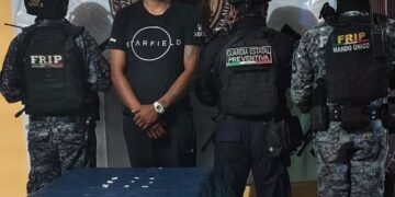 Detienen a hombre con presunta metanfetamina en Ocozocoautla