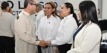 Llama Oswaldo Chacón a fortalecer el crecimiento y la calidad académica de la UNACH