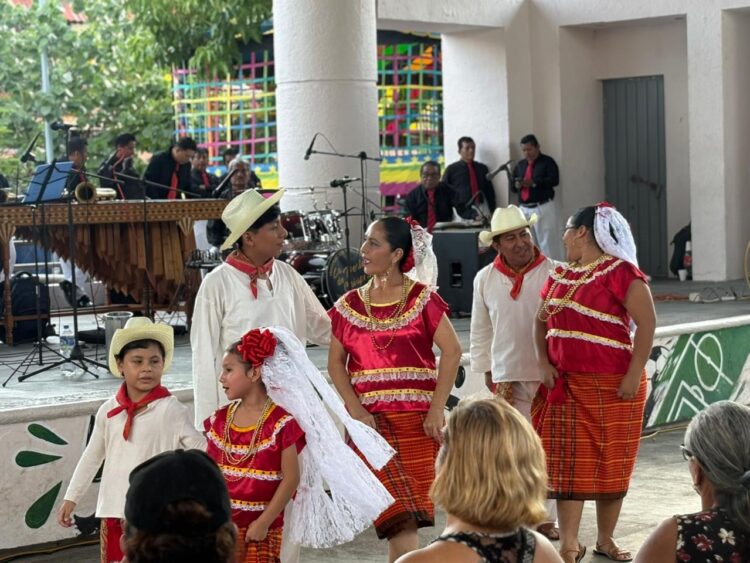 Ayuntamiento de Tapachula celebra a los abuelos en su día