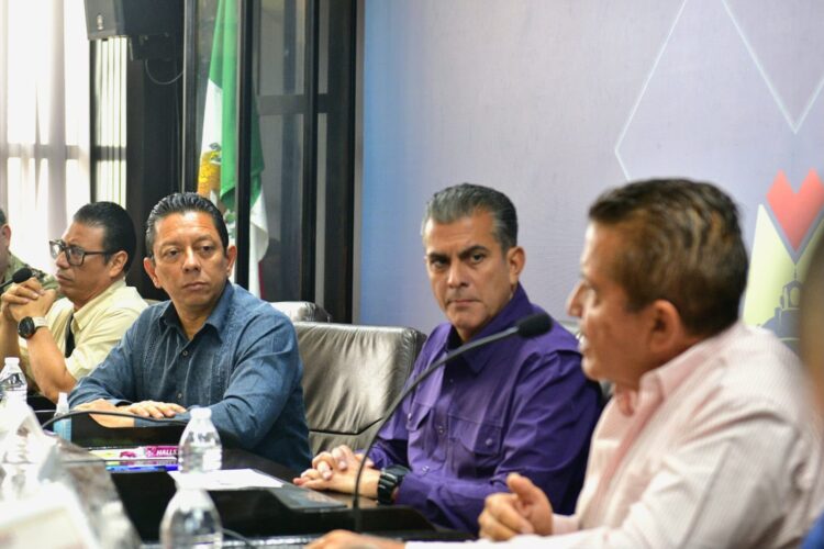 Yamil Melgar y Llaven Abarca fortalecen seguridad del centro