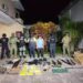 Catean inmueble en Tapachula; aseguran armas, presunta droga y seis vehículos