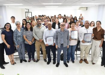Reconoce UNACH el legado de los fundadores del Doctorado en Estudios Regionales