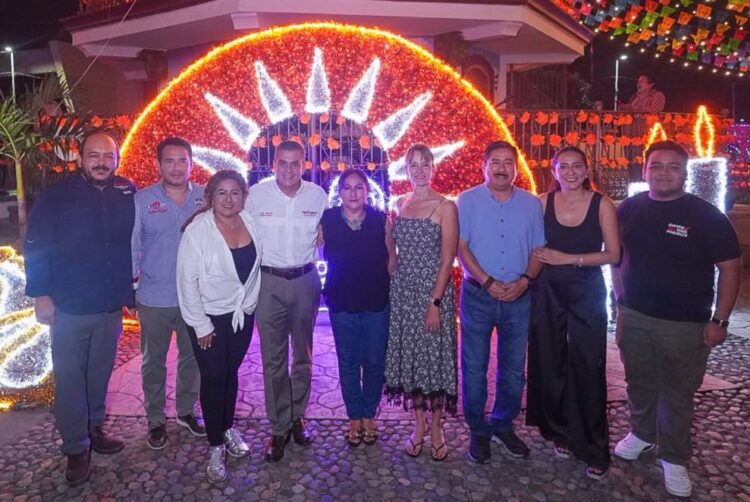 Inauguran decoración conmemorativa al Día de Muertos en Parque Bicentenario