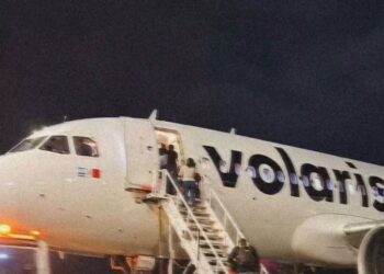 Mujer de 28 años muere tras arribar en vuelo procedente de Tijuana