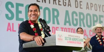 Eduardo Ramírez inaugura Centro LIBRE y entrega espacios educativos y apoyos agropecuarios en Totolapa
