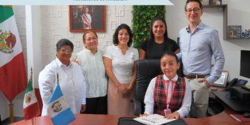 Consulado de México en Tecún Umán conmemora el Día Internacional de la Niña con la actividad “Niña Cónsul por un Día”