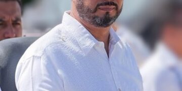 Gobierno de Julio Gamboa lleva estrategias de prevención de adicciones y demostración canina a estudiantes del CONALEP