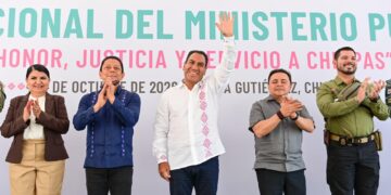 Fiscal del pueblo, Jorge Luis Llaven Abarca, y Eduardo Ramírez Aguilar celebran el Día Nacional del Ministerio Público