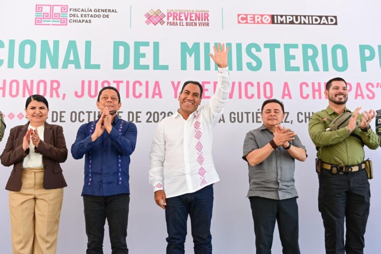 Fiscal del pueblo, Jorge Luis Llaven Abarca, y Eduardo Ramírez Aguilar celebran el Día Nacional del Ministerio Público